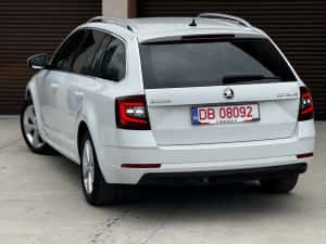 Skoda Octavia 2019 Virtual Cockpit — miniatura 4