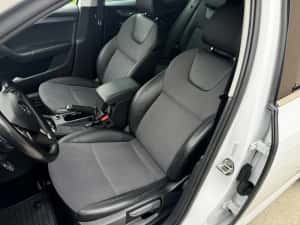 Skoda Octavia 2019 Virtual Cockpit — miniatura 6