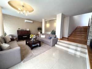 Casa individuala superba 6 camere -zona foarte buna-Braytim Timisoara — miniatura 2