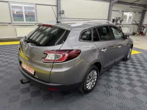 1.9 Dci • Euro5 • Bose Edition — miniatura 2
