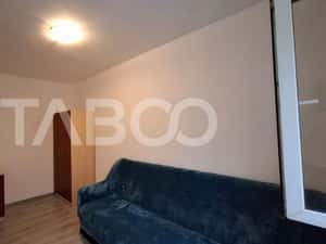Apartament 3 camere de inchiriat 45 mp zona Vasile Aaron — miniatura 5