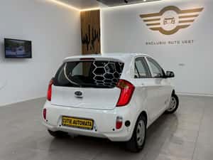 Kia Picanto Automată 86 HP Benzină — miniatura 5