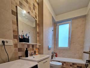 Apartament 2 camere, etaj 1, parcare, bloc nou, la 300 m de statie — miniatura 4