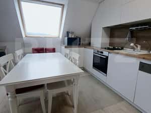 Apartament 3 camere, 67 mp, zona VIVO — miniatura 3