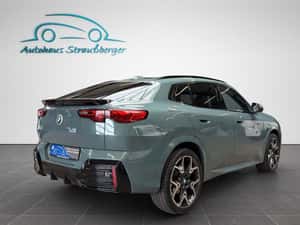 BMW X2 SUV 163 CP Diesel, 71.000 km, Automată, Verde — miniatura 6