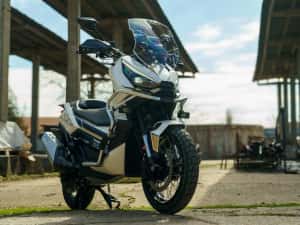 Maxiscuter Zontes G368 - clasa ADV puternic, echipare full, '' Rate '' — miniatura 9