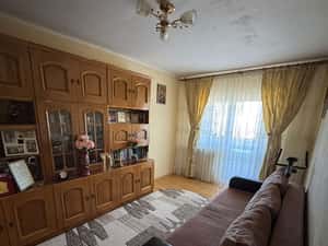 Vand apartament 2 camere Crihala, centrala gaz — miniatura 8