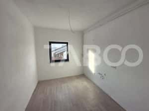 Apartament nou decomandat cu 3 camere de vanzare in Sebes — miniatura 5