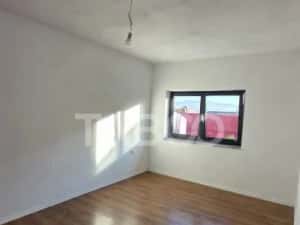 Apartament nou decomandat cu 3 camere de vanzare in Sebes — miniatura 7