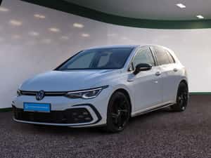 Volkswagen Golf 2023, 10.389 km, 245 cp