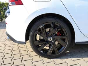 Volkswagen Golf 2023, 10.389 km, 245 cp — miniatura 3