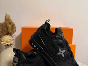 Adidasi/Papuci L O U I S V U I T T O N Black — miniatura 7