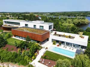 Filmare cu drona profesionala – imobiliare, constructii, evenimente — miniatura 2