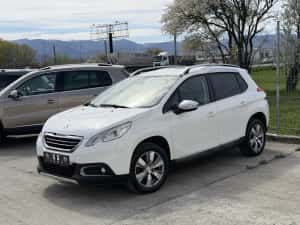 Peugeot 2008 Allure Automat — miniatura 2