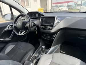 Peugeot 2008 Allure Automat — miniatura 6
