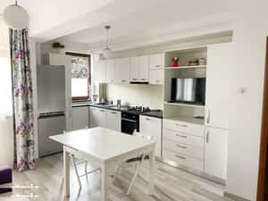 Proprietar inchiriez apartament Galata — miniatura 3