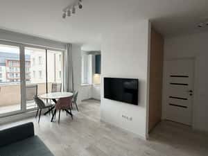 Ap 2 camere NOU | Mobilat la comandă | Încălzire pardoseală | Parcare — miniatura 3