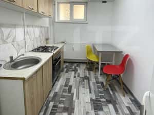 Apartament 2 Camere, Pretabil Spatiu Comercial - Zona Centrala — miniatura 3