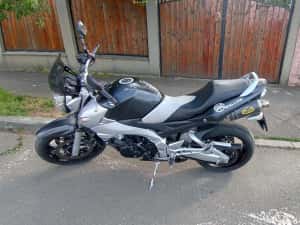 Motocicleta Suzuki GSR 600 - CarVertical — miniatura 1