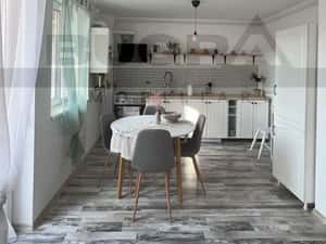 Apartament de 2 camere, modern, parcare proprie, zona Cetatii — miniatura 4