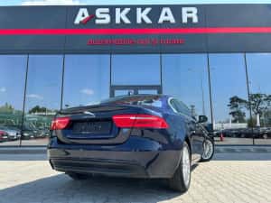 Vand Jaguar Xe 2019 Diesel 1999 cmc • Sector 1, Bucuresti — miniatura 4