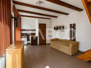 Casa individuala cu 2 corpuri COMISION 0% curte 900 mp in Cisnadioara — miniatura 4