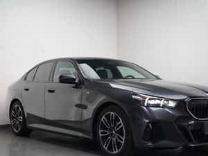 BMW 520 diesel automată, 2025, 40.000 km, Gri — miniatura 3