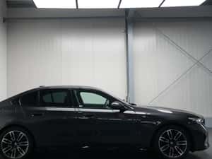 BMW 520 diesel automată, 2025, 40.000 km, Gri — miniatura 4