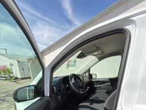 Mercedes Vito 114 CDi Furgon — miniatura 4