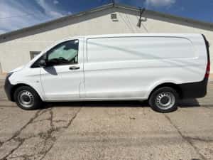 Mercedes Vito 114 CDi Furgon — miniatura 9