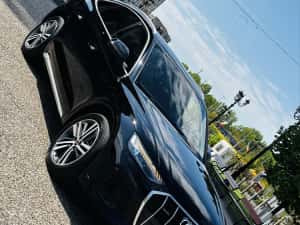 Audi Q5 Sport  Anul 2023 — miniatura 4