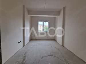 Apartament decomandat 3 camere 2 bai 83 mpu 2 balcoane Sibiu Rahovei — miniatura 8