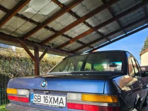 Retromobil BMW 520 I / E28 1983 — miniatura 2