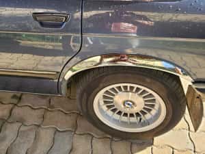 Retromobil BMW 520 I / E28 1983 — miniatura 7