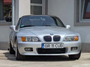 Vând BMW Z3 2.0 6 cilindrii, LSD, AC, decapotare electrica, an 1999