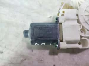 Motoras geam dreapta fata A2518200842 Mercedes Benz ML W164 (2005 - 2008) — miniatura 4