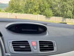 Renaul Megane 3 1.5dci euro 5 90 de mii de km — miniatura 8