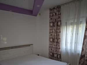Închiriez apartament doua camere — miniatura 5