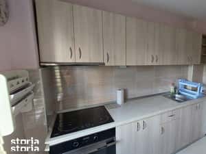 Proprietar, inchiriez apartament 3 camere — miniatura 2