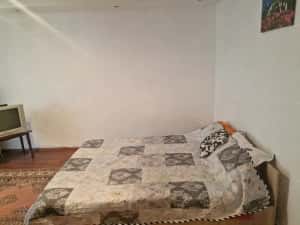 Ap 2 cam, etaj2 , decomandat,utilat,balcon,centrala, zona Spiru Haret — miniatura 3