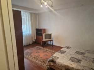 Ap 2 cam, etaj2 , decomandat,utilat,balcon,centrala, zona Spiru Haret — miniatura 4