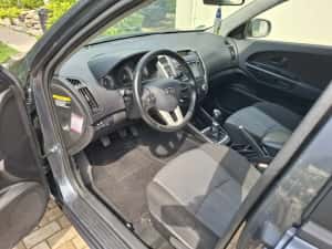 Kia Ceed Sw 1,4 benzină 2012 — miniatura 6
