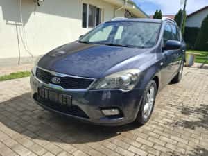 Kia Ceed Sw 1,4 benzină 2012 — miniatura 9