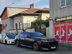 Bmw 740L  Xdrive  Mpaket Accept Variante Auto sau Imobiliare — miniatura 4