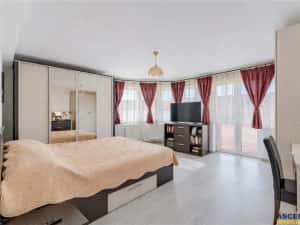 Vila solida Tractorul Coresi, spatii ample, teren 700 mp, garaj 4 masini — miniatura 4