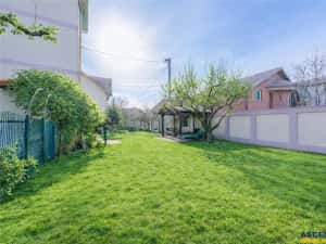 Vila solida Tractorul Coresi, spatii ample, teren 700 mp, garaj 4 masini — miniatura 5