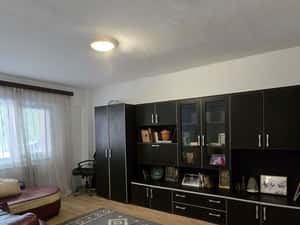 Apartament parter înalt — miniatura 4