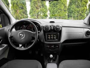Dacia Lodgy 1.5 Diesel~Navigație~Senzori parcare~ Euro 5 — miniatura 5