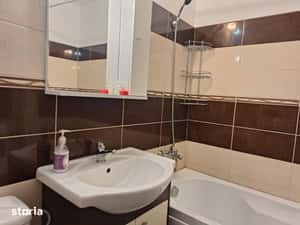 Inchiriez apartament cu doua camere,in zona centrala. — miniatura 4