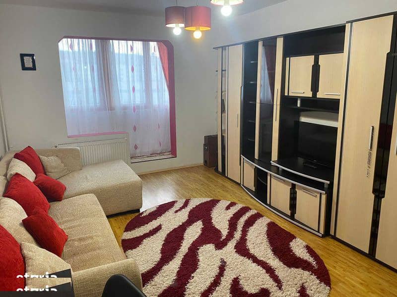 Inchirie apartament — fotografie 1 din 6